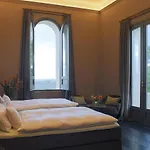 Sa 4*